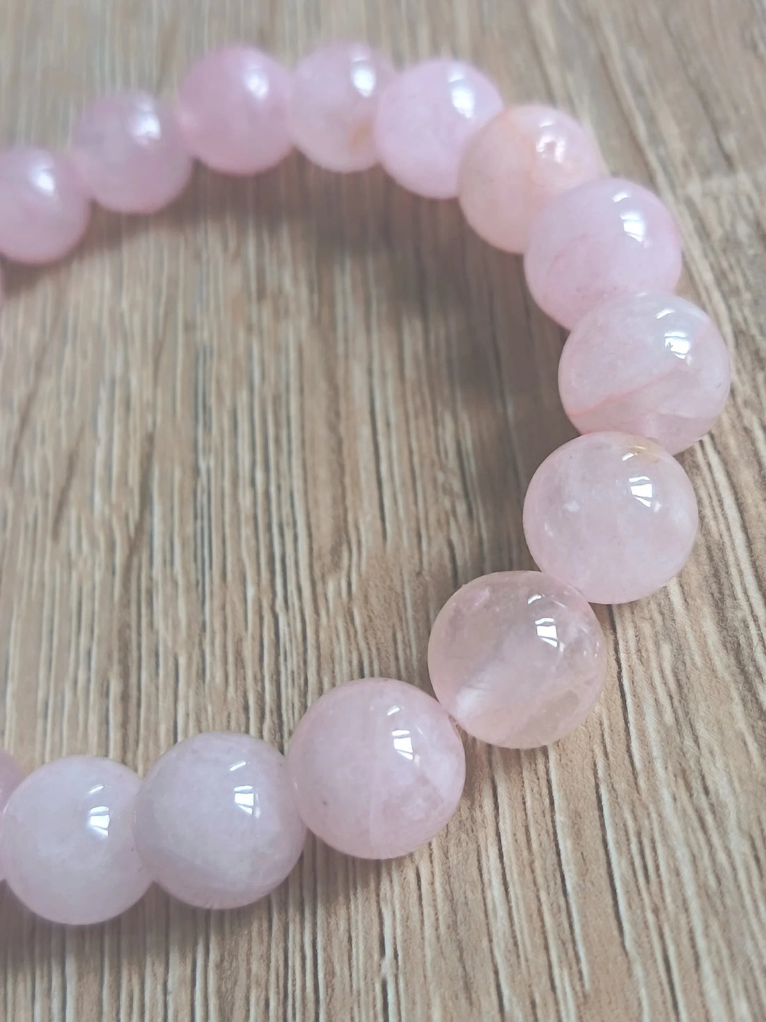 Quartz Rose : La Pierre Sacrée de l'Amour Inconditionnel - Bijouxlithotresors 