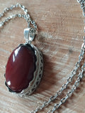 Collier Pendentif Cornaline Pourpre 35mm - Pierre Naturelle Cabochon Ciselé - Bijouxlithotresors