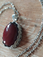 Collier Pendentif Cornaline Pourpre 35mm - Pierre Naturelle Cabochon Ciselé - Bijouxlithotresors