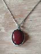Collier Pendentif Cornaline Pourpre 35mm - Pierre Naturelle Cabochon Ciselé - Bijouxlithotresors